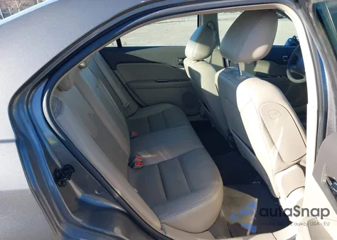 2010 Ford Fusion Hybrid z USA, uszkodzony, nr VIN 3FADP0L3XAR143399